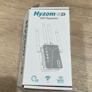 Wifi internet plug in extender repeater by Hyzom